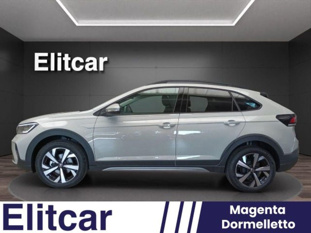 Volkswagen Taigo nuova a Novara (4)