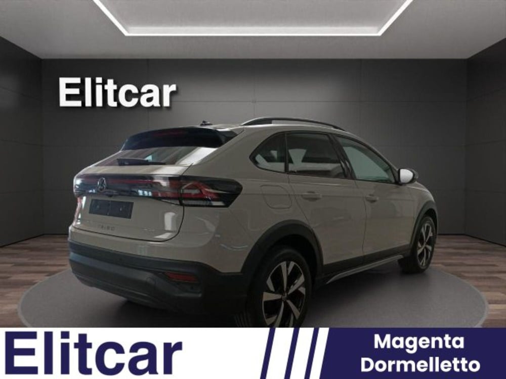 Volkswagen Taigo nuova a Novara (7)