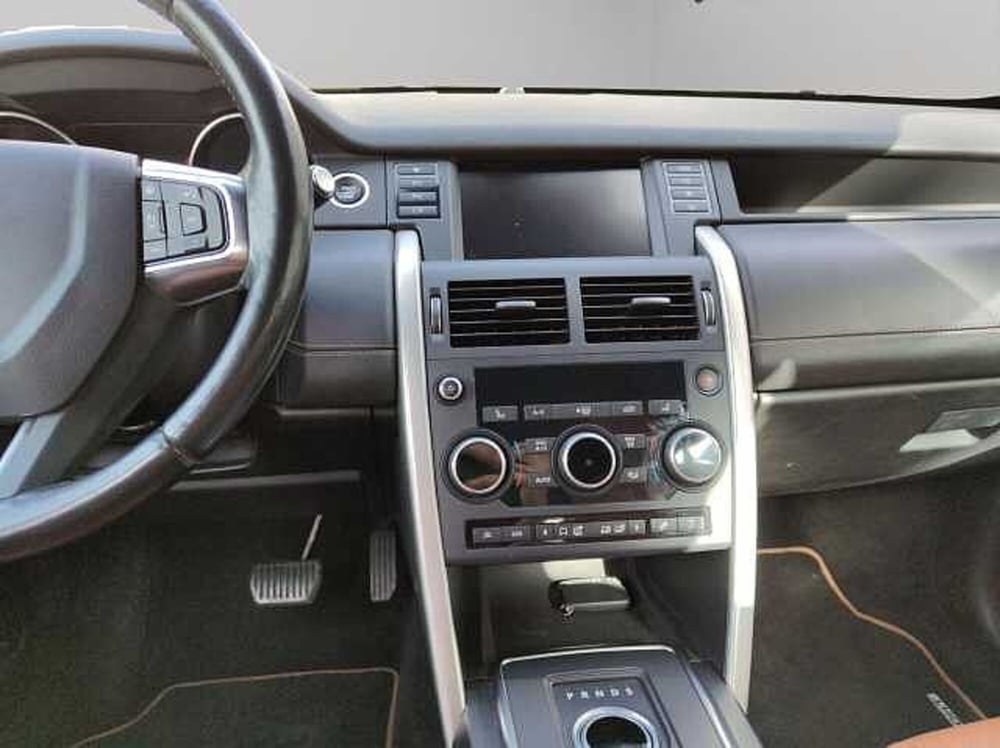 Land Rover Discovery Sport usata a Vibo Valentia (10)