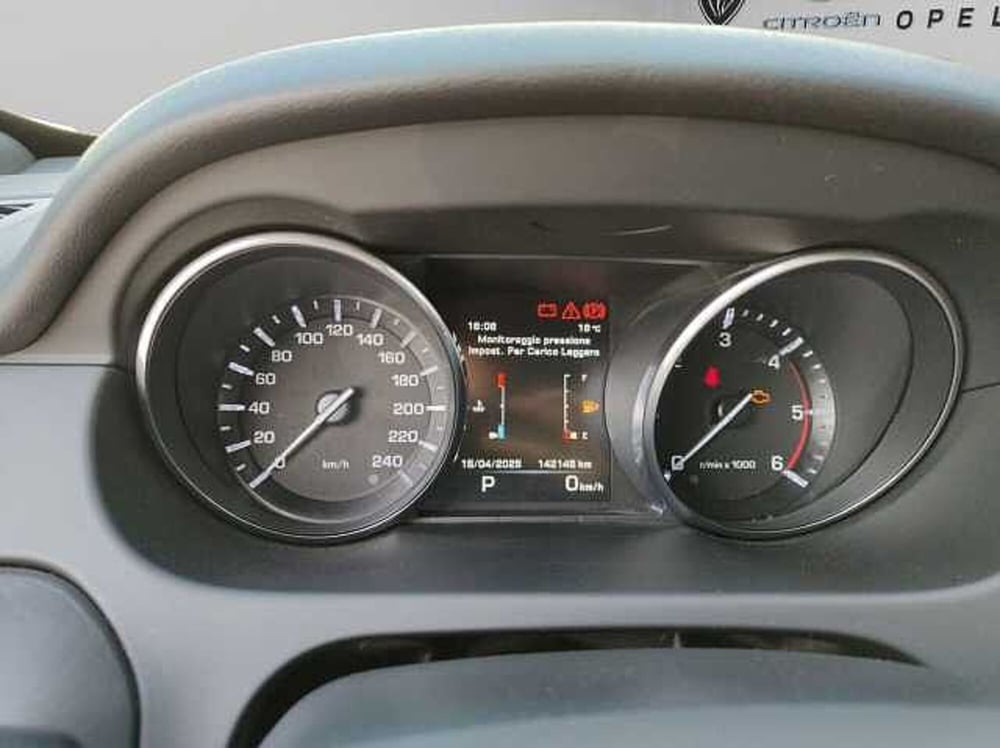 Land Rover Discovery Sport usata a Vibo Valentia (12)