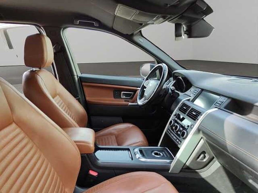 Land Rover Discovery Sport usata a Vibo Valentia (14)