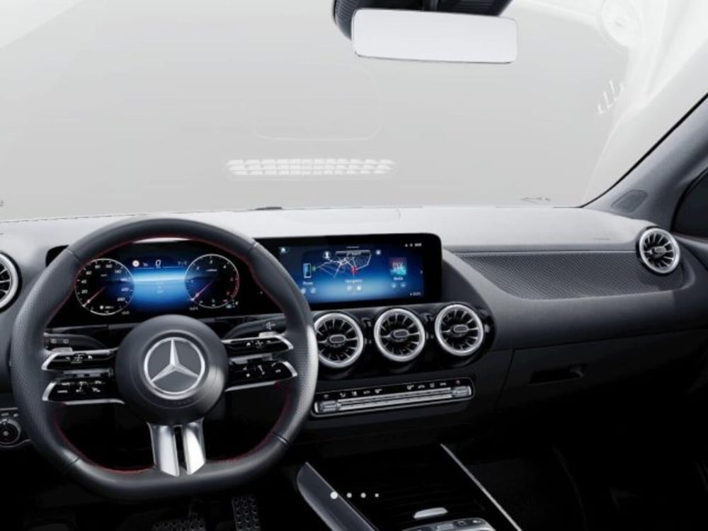 Mercedes-Benz GLA SUV nuova a Verona (7)