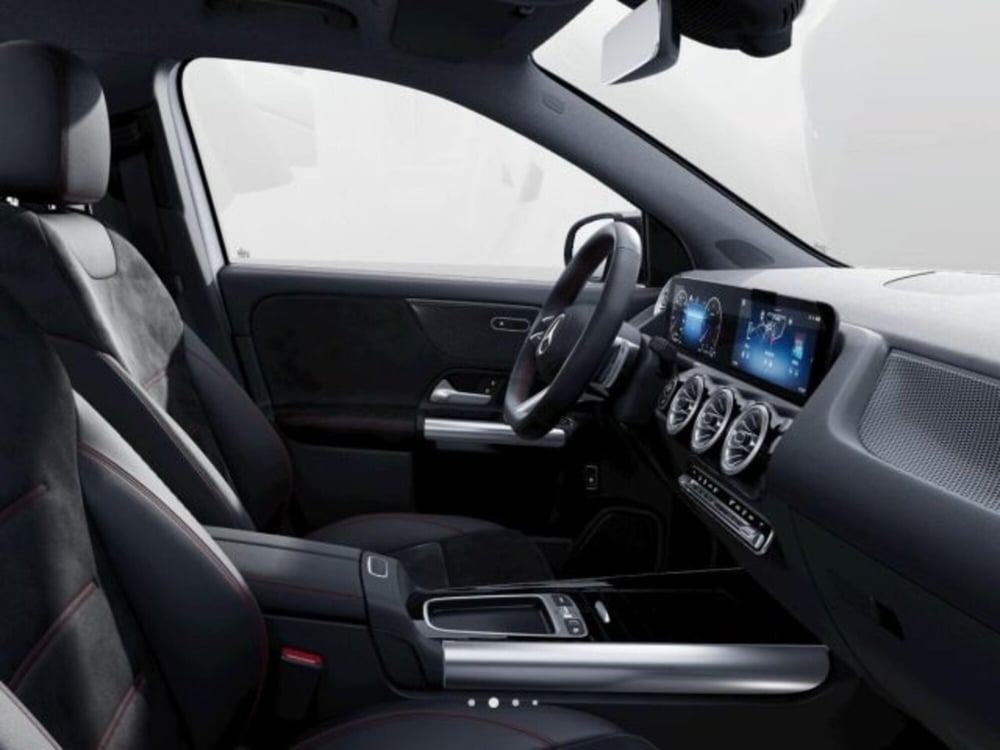 Mercedes-Benz GLA SUV nuova a Verona (7)