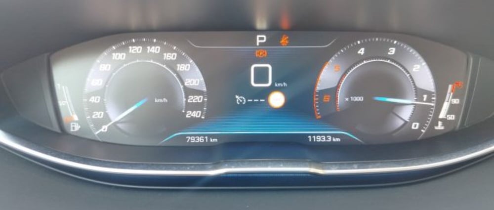 Peugeot 3008 usata a Oristano (13)