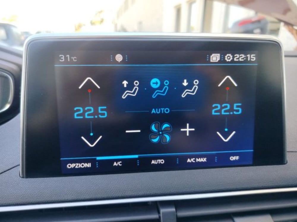 Peugeot 3008 usata a Oristano (16)