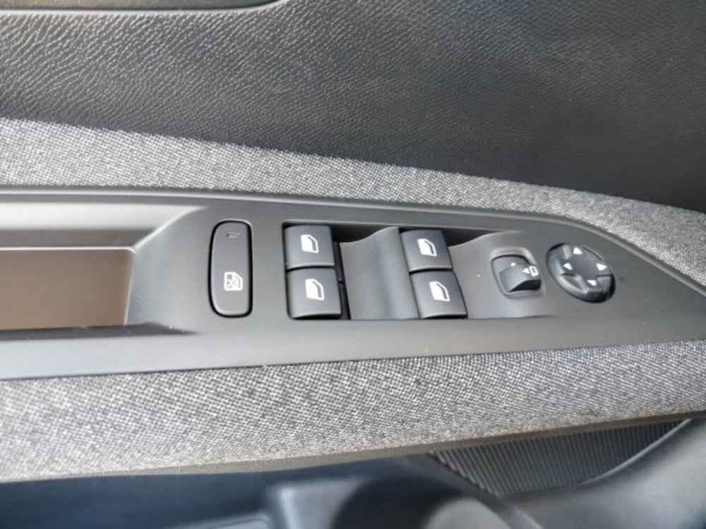 Peugeot 3008 usata a Oristano (19)
