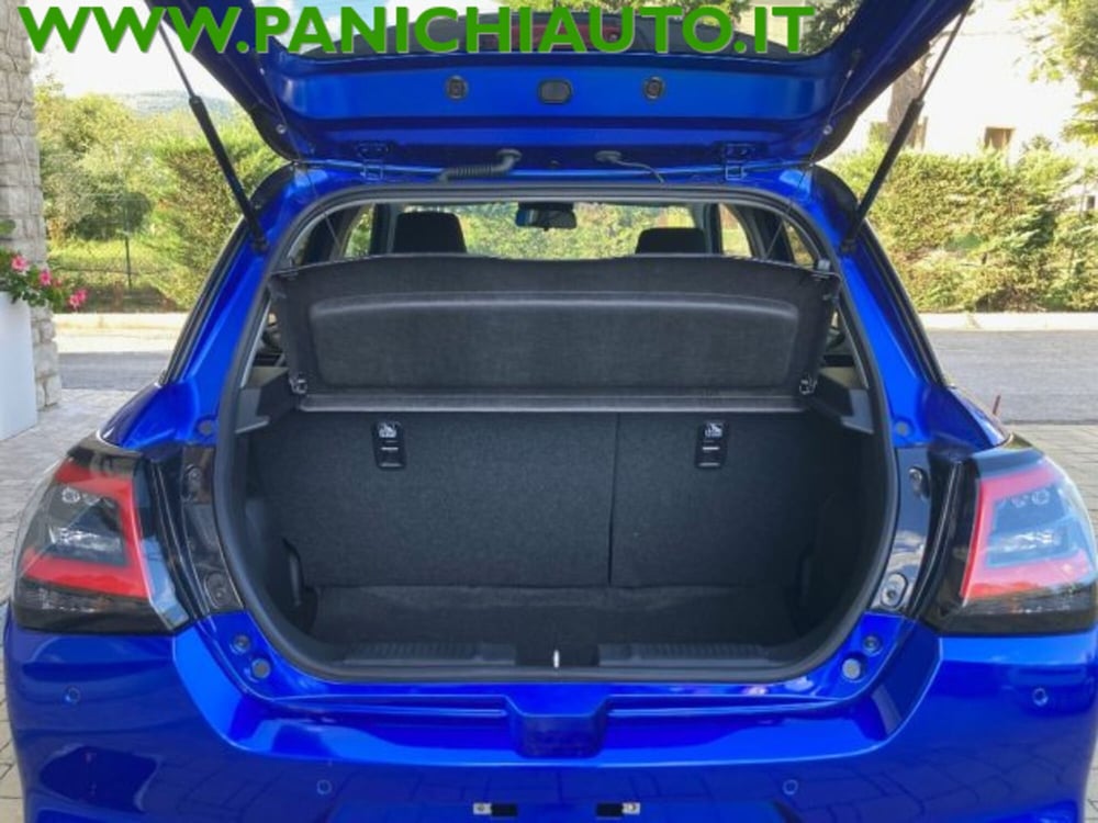 Suzuki Swift nuova a Arezzo (8)