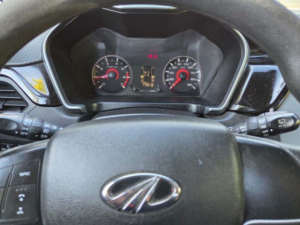 Mahindra KUV100 usata a Torino (11)