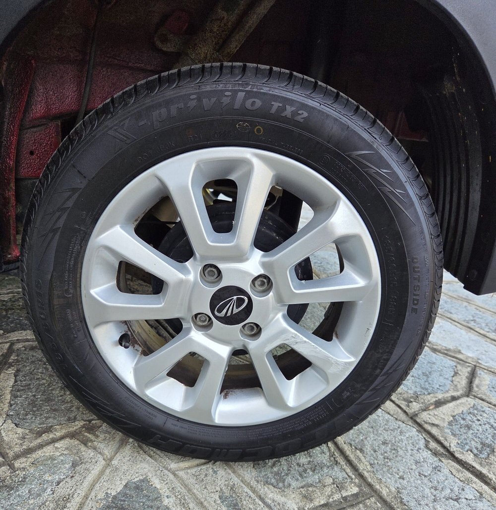 Mahindra KUV100 usata a Torino (15)