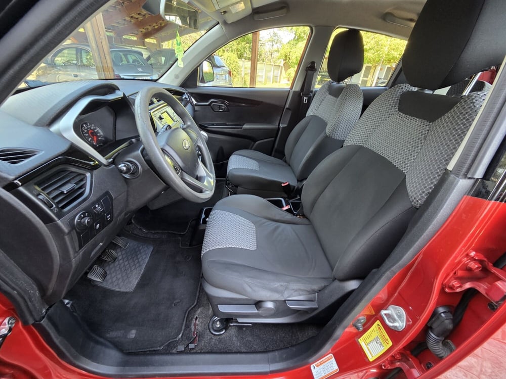 Mahindra KUV100 usata a Torino (7)