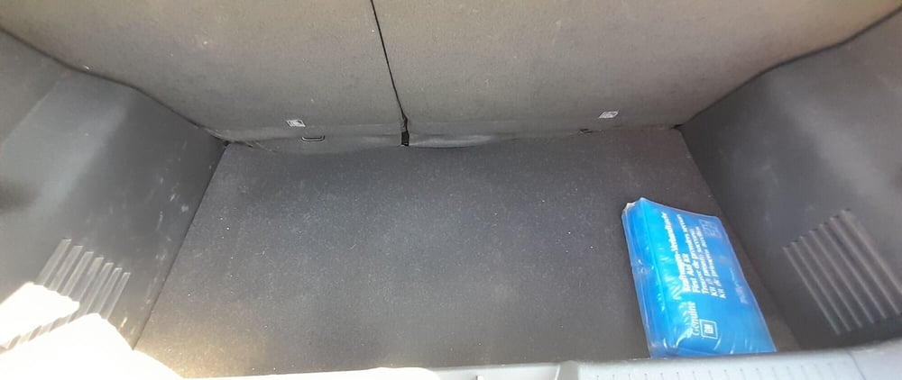Opel Karl usata a Cosenza (14)