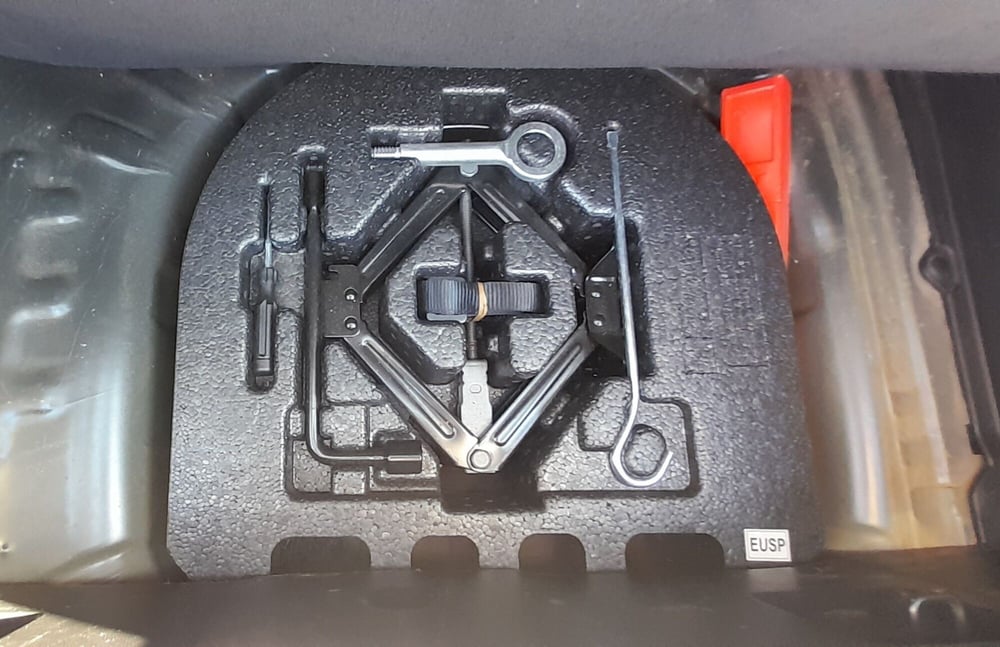 Opel Karl usata a Cosenza (15)