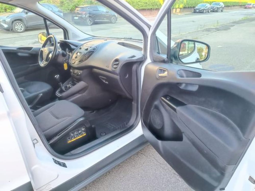 Ford Transit Courier usata a Pisa (16)
