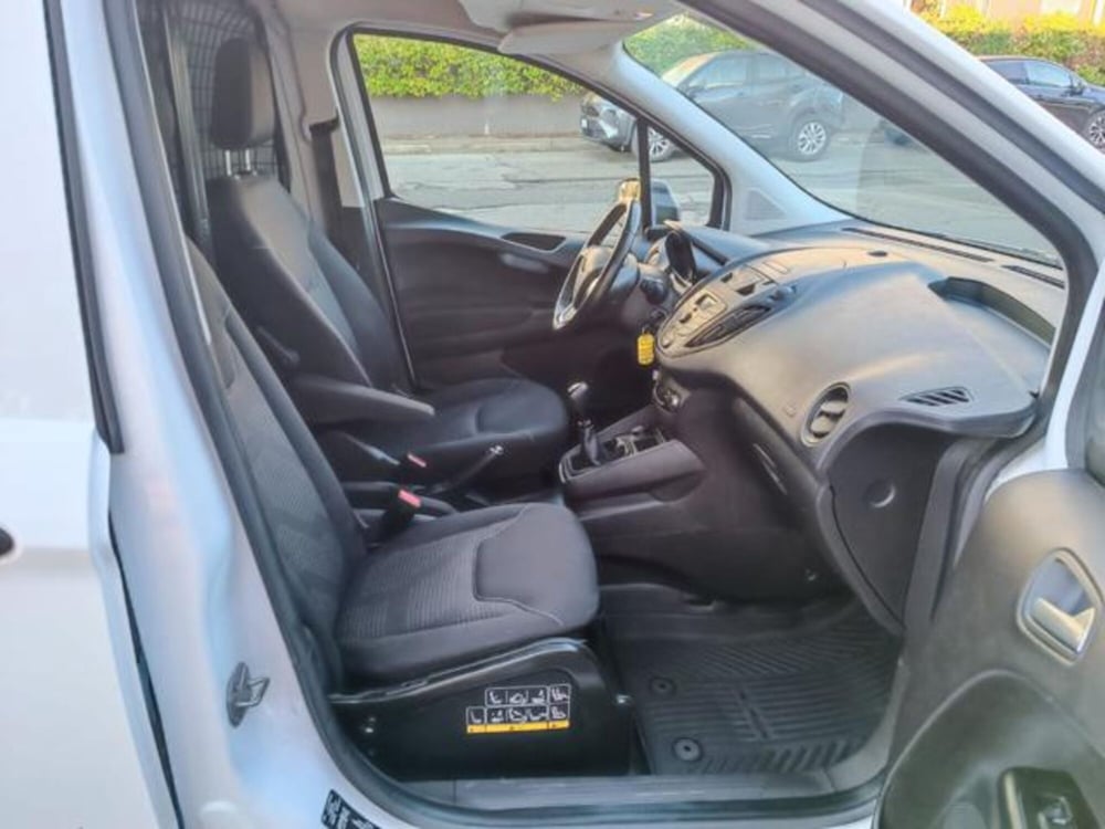 Ford Transit Courier usata a Pisa (18)