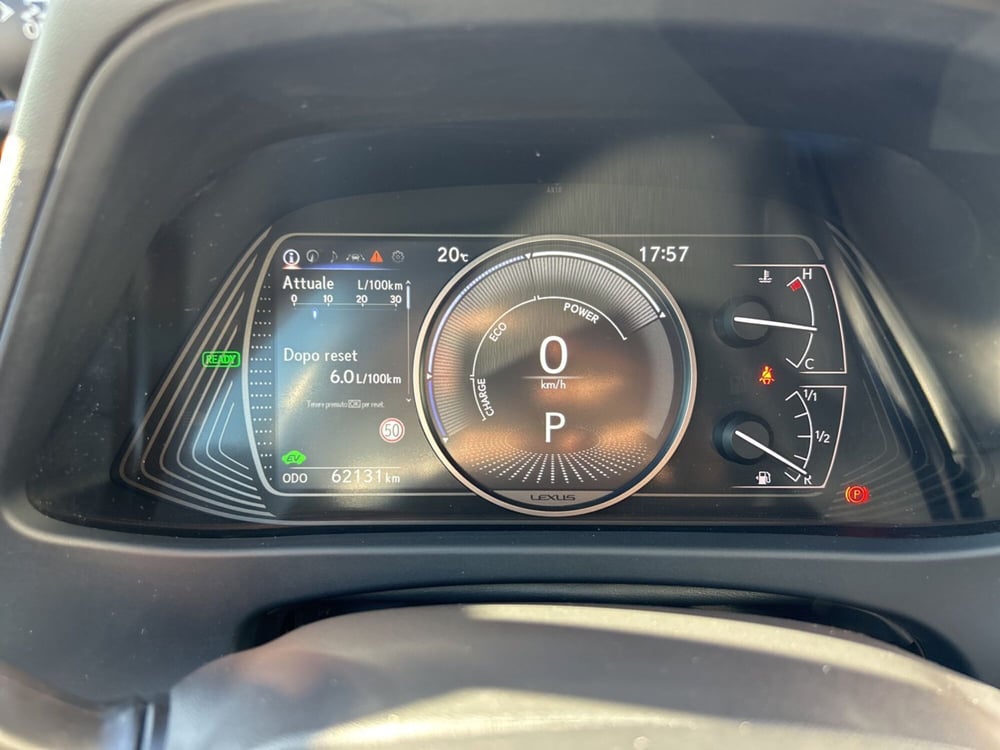 Lexus UX usata a Piacenza (15)