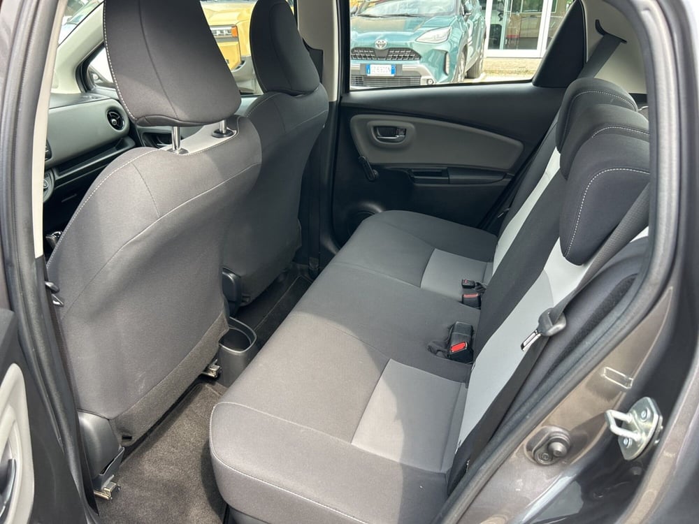Toyota Yaris usata a Piacenza (11)