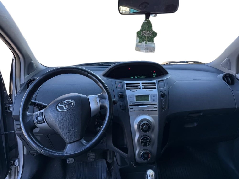 Toyota Yaris usata a Como (10)
