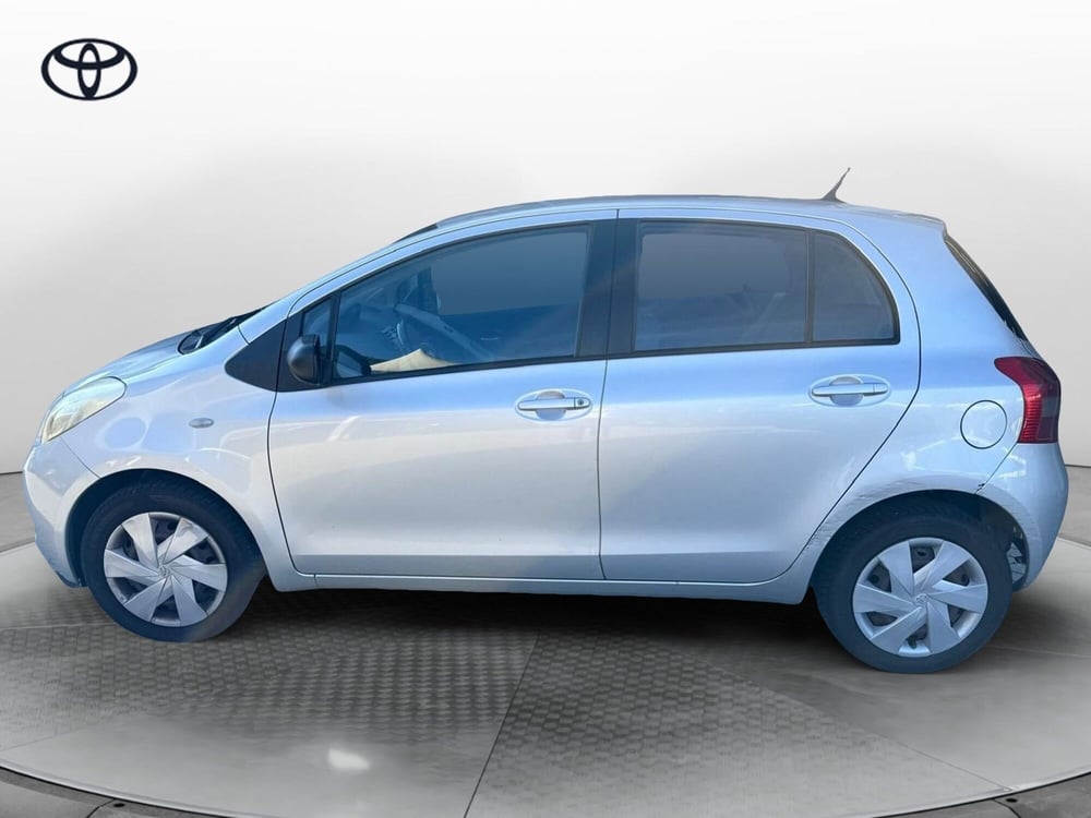 Toyota Yaris usata a Como (2)