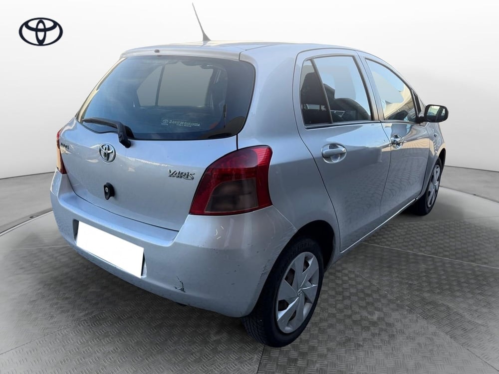 Toyota Yaris usata a Como (7)