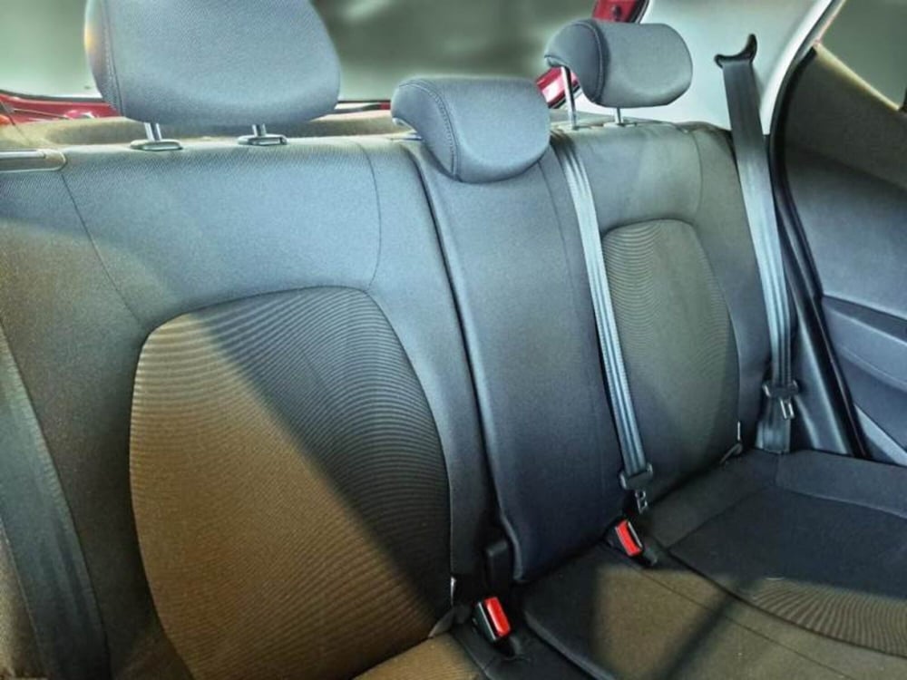 Hyundai i10 usata a Salerno (14)