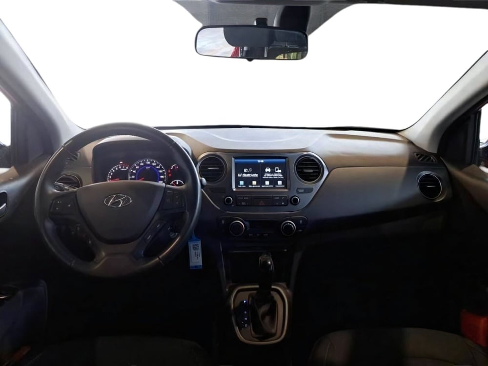 Hyundai i10 usata a Salerno (8)
