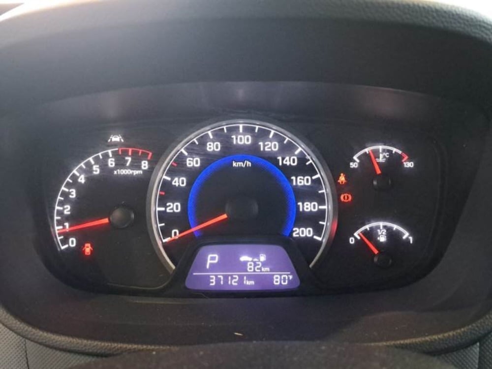 Hyundai i10 usata a Salerno (9)