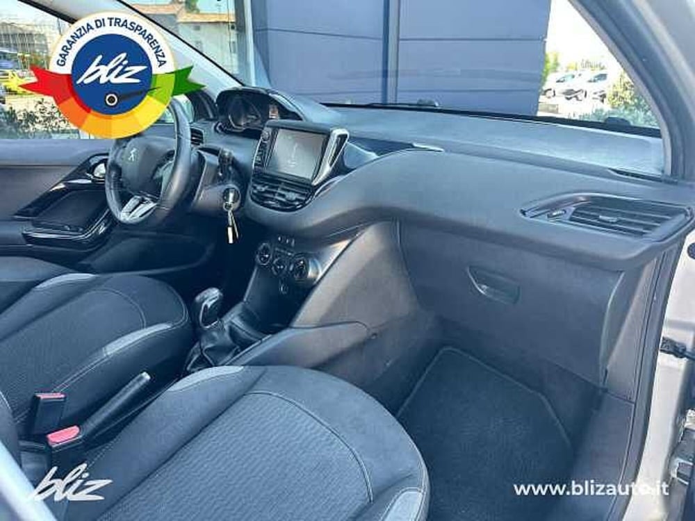 Peugeot 208 usata a Udine (15)
