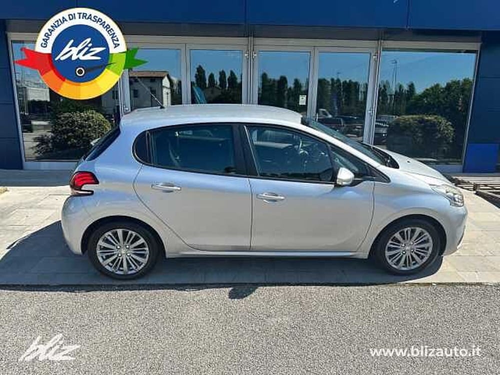 Peugeot 208 usata a Udine (4)