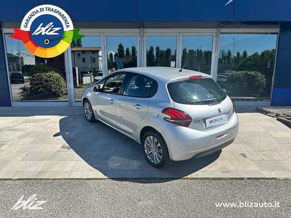 Peugeot 208 usata a Udine (7)
