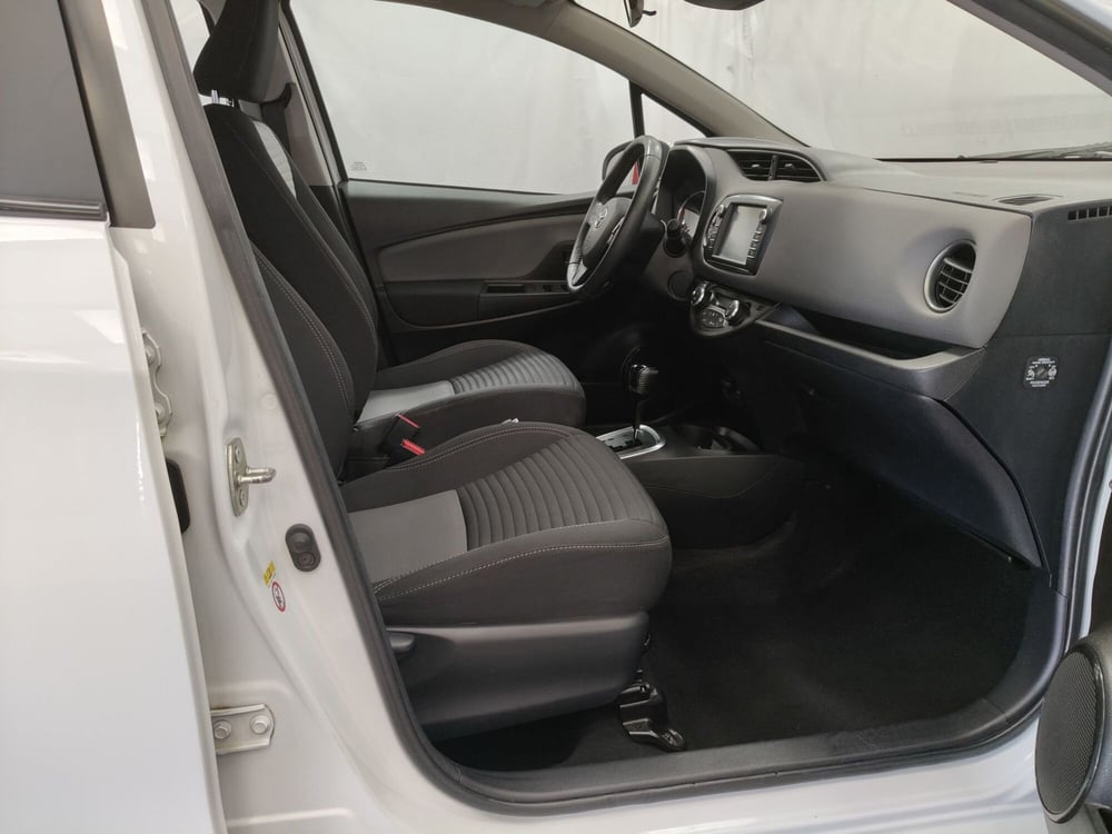 Toyota Yaris usata a Roma (6)