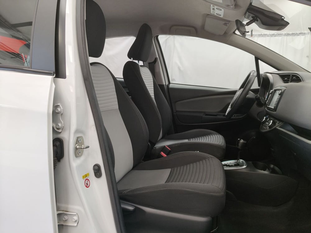 Toyota Yaris usata a Roma (7)