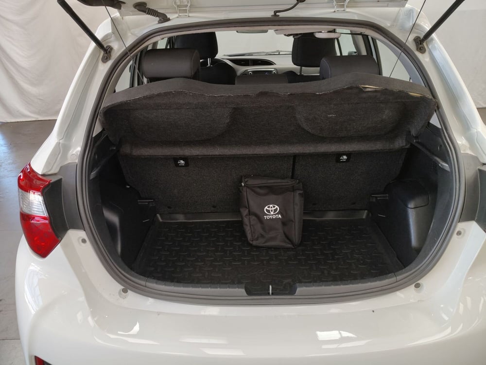 Toyota Yaris usata a Roma (8)