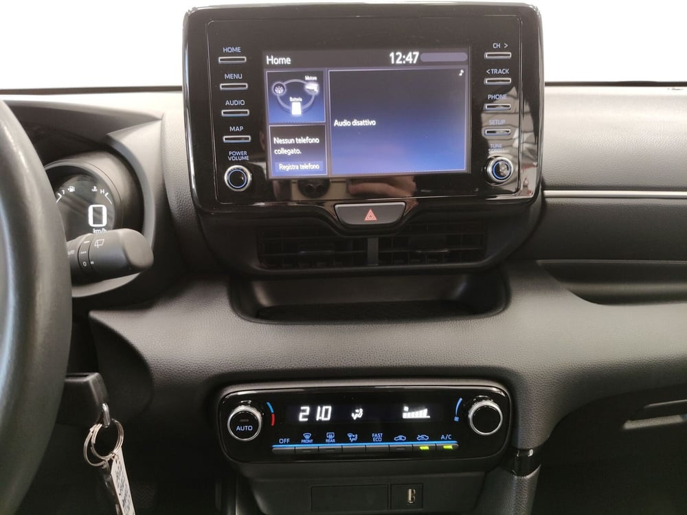 Toyota Yaris usata a Roma (12)