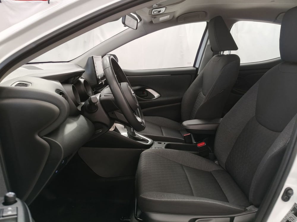 Toyota Yaris usata a Roma (15)