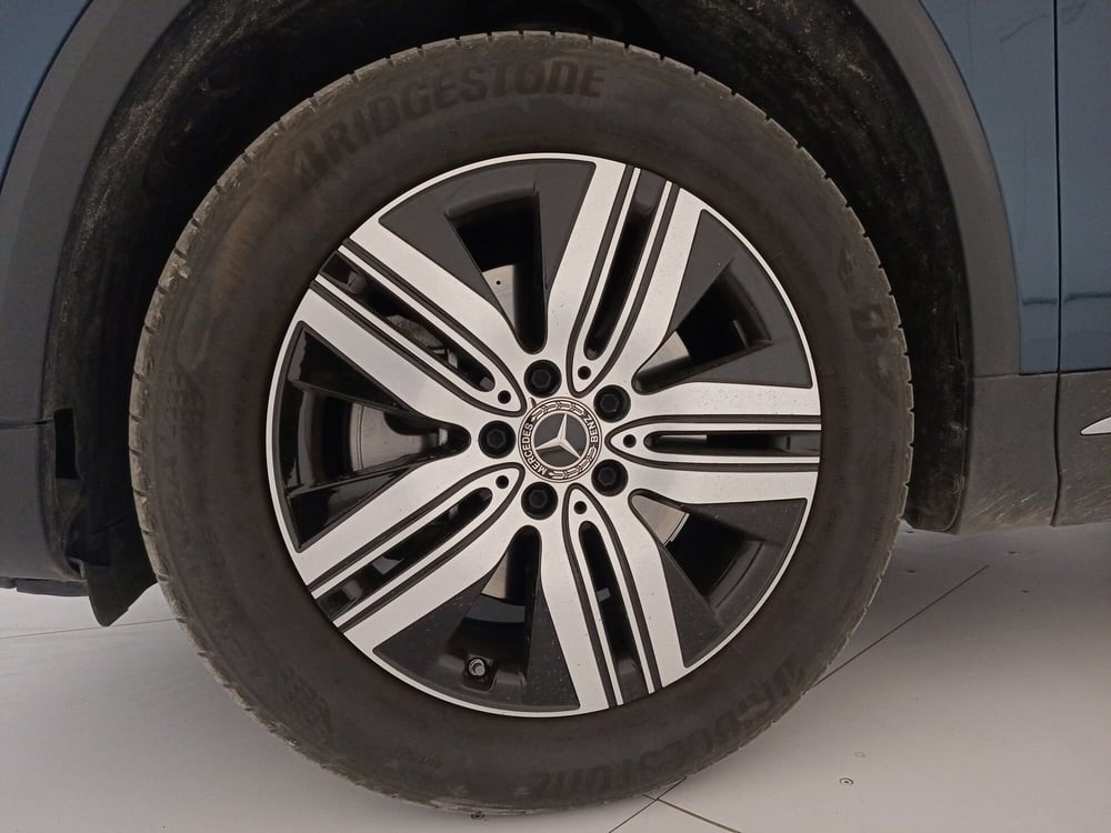 Mercedes-Benz EQA usata a Bari (13)