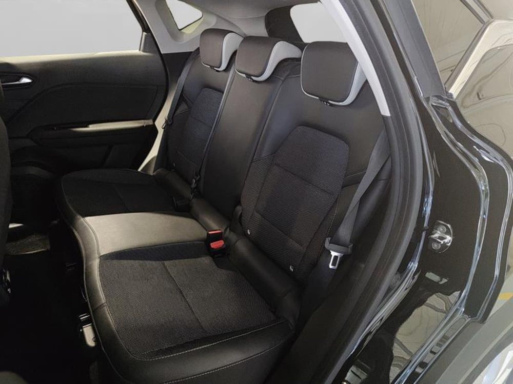 Renault Captur usata a Genova (10)