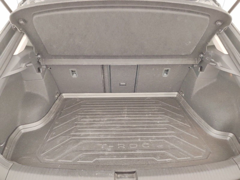 Volkswagen T-Roc usata a Massa-Carrara (16)