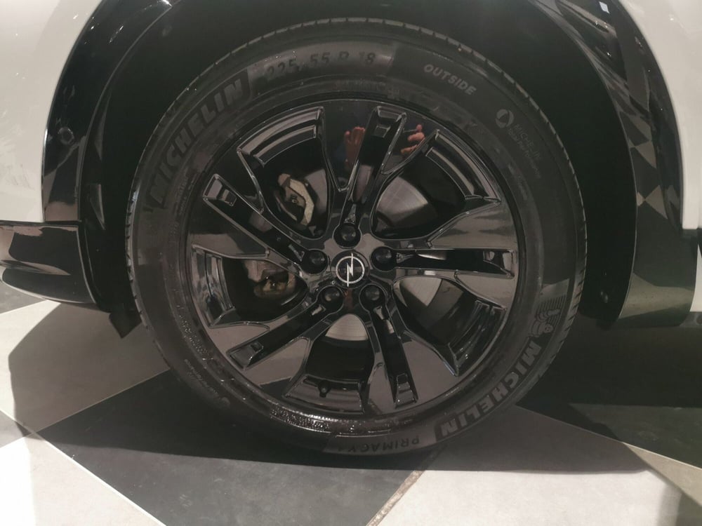 Opel Grandland usata a Taranto (9)