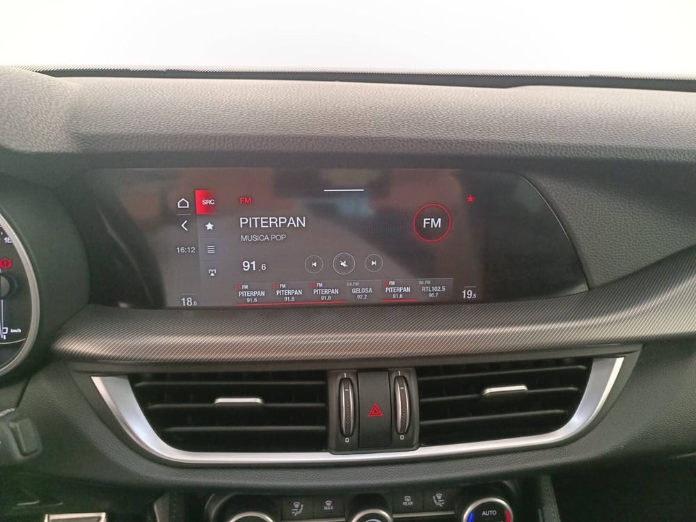 Alfa Romeo Stelvio usata a Treviso (16)