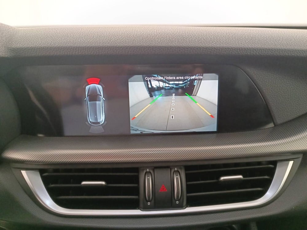 Alfa Romeo Stelvio usata a Treviso (18)