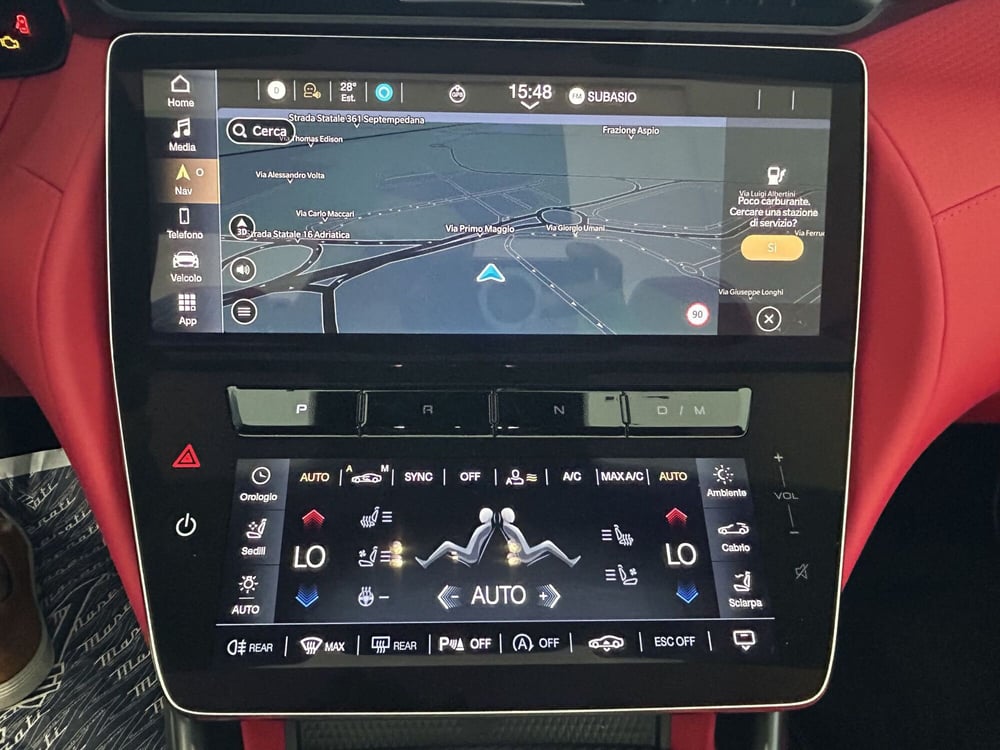 Maserati Grancabrio nuova a Ancona (6)