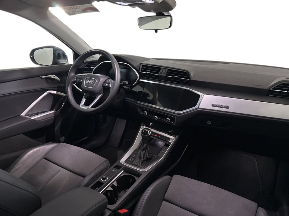 Audi Q3 Sportback usata a Napoli (10)