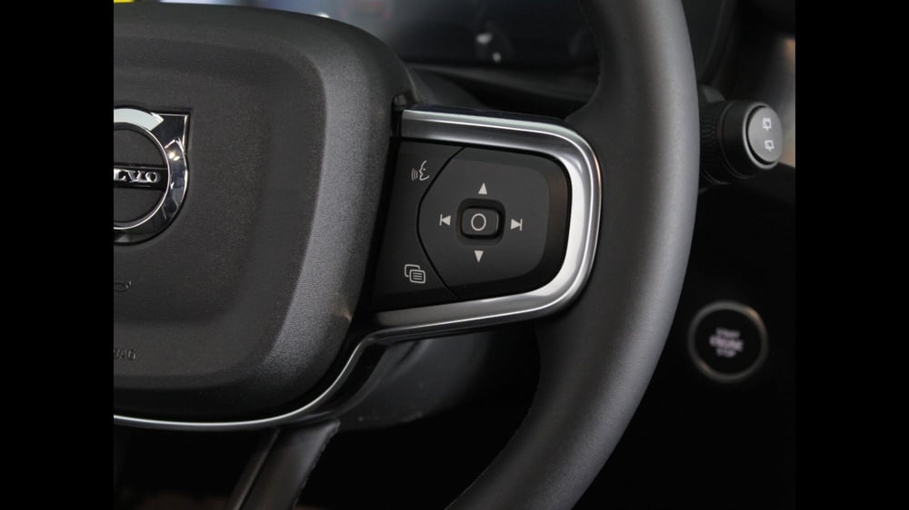 Volvo XC40 nuova a Palermo (13)