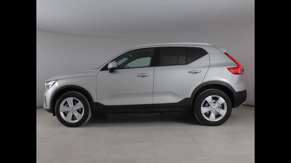 Volvo XC40 nuova a Palermo (2)
