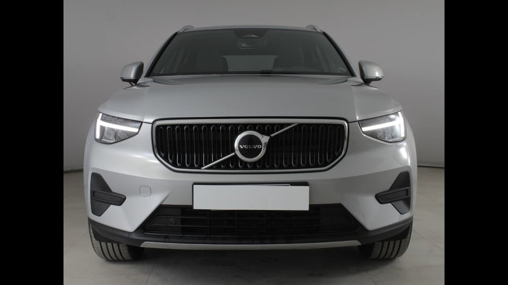 Volvo XC40 nuova a Palermo (4)