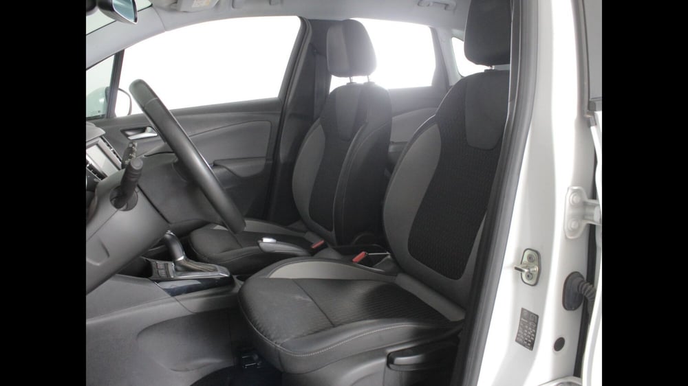 Opel Crossland X usata a Palermo (11)