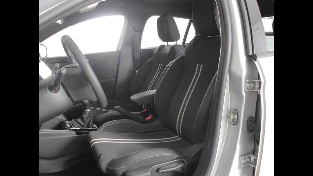 Opel Corsa usata a Palermo (10)