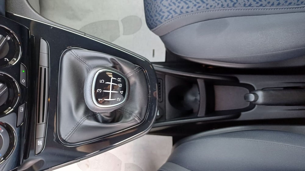 Lancia Ypsilon usata a Padova (15)