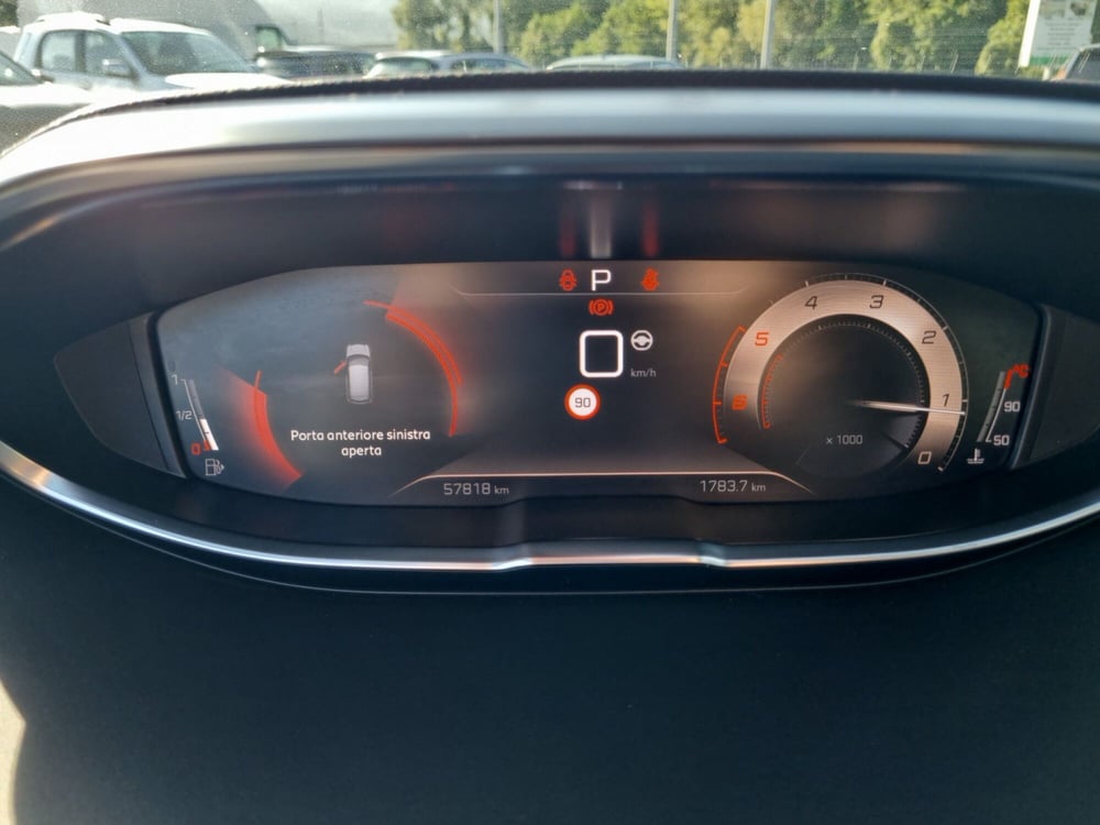 Peugeot 3008 usata a Lucca (8)