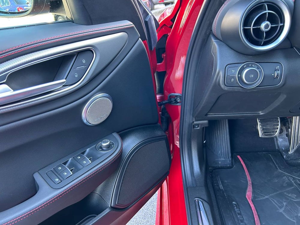 Alfa Romeo Giulia usata a Ancona (11)